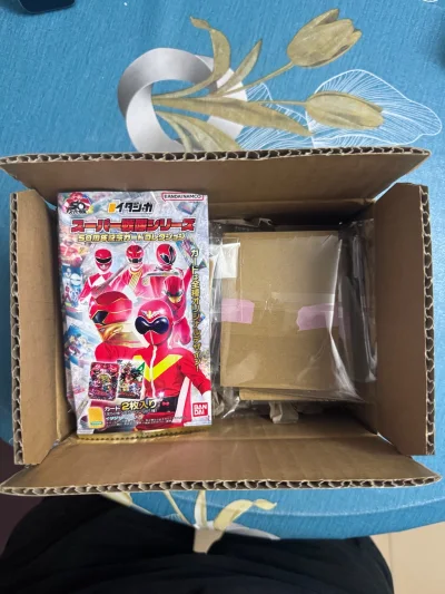 购买方式非常迅速算得上是秒下单，没有各种繁琐的操作，也提供了好几种物流选择，包装用心总体来说是一次非常愉快的海淘体验