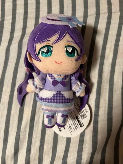 作为二次元爱好者，挖煤姬简直是挖宝神器！这次终于蹲到了心仪已久的娃娃，全程购物体验超丝滑。APP操作简单，无需翻墙，输入关键词就能精准搜到煤炉、雅虎日拍的商品，中文界面和支付宝支付太省心，日语苦手也能放心冲。
下单后卖家发货很快，商品入库后平台立马推送通知，还支...