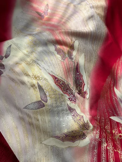 在挖煤姬 切的正绢有到啦，挖煤姬是一个代购平台，里面的正绢种类繁多，价格实惠，还有其他国内难买到的东西，我选择的海运路线，一个月就到了，非常快速