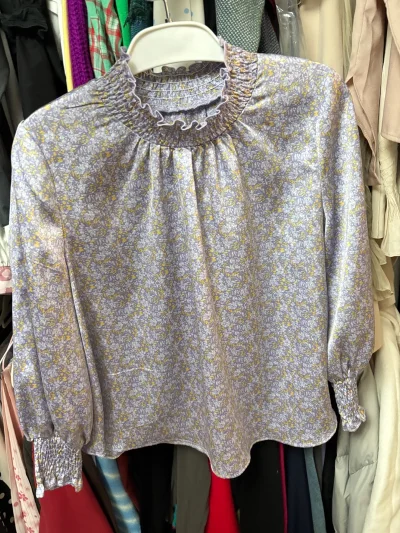 太喜欢snidel的版型了，来挖煤姬统统拿下！！
上身版型一绝！！太惊喜了
穿上身特别优雅显气质～～