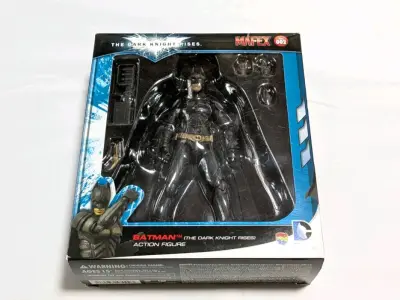 最近在挖煤姬日淘了一款蝙蝠侠手办，体验超棒！平台商品种类丰富，轻松搜到了我心心念念的那款。页面操作简单，翻译功能很实用，不用担心语言问题。下单后选择了竹蜻蜓专线，物流速度比预想的快，半个月左右就收到了 。手办包装得十分严实，外面是坚固的纸箱，里面还有气泡膜和泡沫板层...