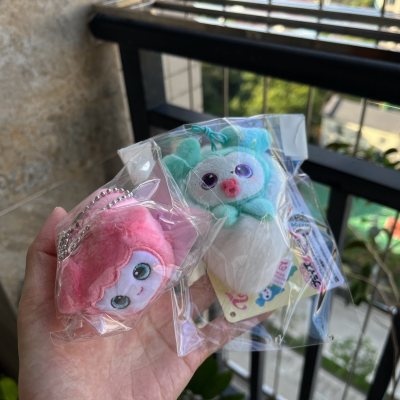 这次买了几个娃娃和一些cd，在骏河屋和雅虎上捡漏到了大好价速速下手，挖煤姬发货速度也很快，打包非常好盒子寄过来的时候还是方方正正的，总体来说非常满意，期待下一个快递