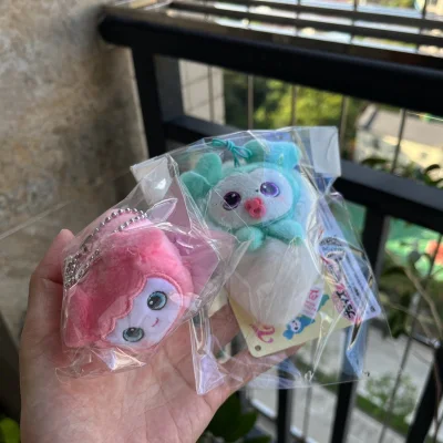 这次买了几个娃娃和一些cd，在骏河屋和雅虎上捡漏到了大好价速速下手，挖煤姬发货速度也很快，打包非常好盒子寄过来的时候还是方方正正的，总体来说非常满意，期待下一个快递