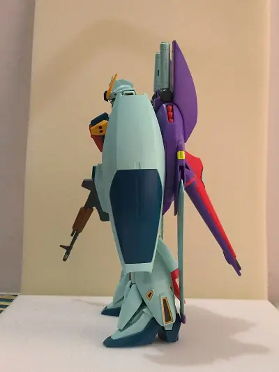 在挖煤姬购买了saber的figma，果然骏河屋的价格比国内要香不少，用的海运以为会等很久才到货，没想到30天就到了，挖煤姬的打包和新箱子也非常好，令人放心 