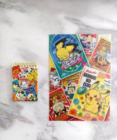 感谢挖煤姬让我顺利买到国内买不到的sepia graffiti系列的手机擦毛绒挂件，这个系列太小众了，论绝版中古的含金量，这次包裹里面文件夹等纸制品比较多，但挖煤姬打包得很结实，东西到手后一点没损坏，非常满意！