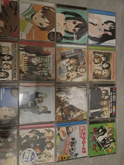 在挖煤姬淘了很多《轻音少女》的CD，这波情怀充值很值
1. 为啥会买这个？
纯粹是心血来潮的情怀消费。最近重温《轻号》，听到《Don&amp;#39;t say&amp;#34;lazy&amp;#34;》前奏响起，DNA直接就动了。想着要是能有一张实体CD，偶尔用...