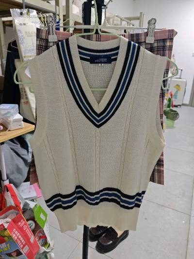 让我们美美穿制服吧