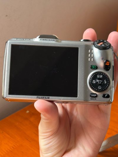 谁懂中古CCD爱好者的快乐！在挖煤姬淘ccd直接刷新我对海淘的期待，从选款到开箱全程惊喜拉满，妥妥的宝藏日淘平台～
作为海淘小白，原本还担心语言不通、流程复杂，结果挖煤姬的中文界面+自动翻译功能直接解决痛点，卖家实拍图和描述秒懂，完全不用猜日文含义。蹲了一周就挖到了...