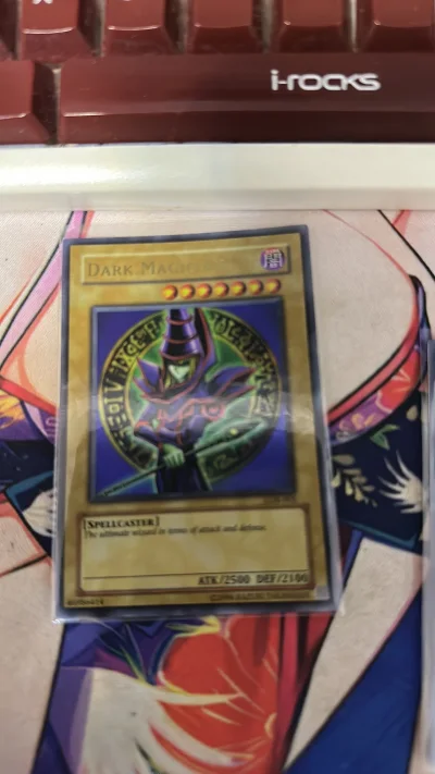 买到了心心念念的卡牌，而且竹蜻蜓plus还能报税，真的太赞了，还会再次购物，感谢挖煤姬平台的代购。～～