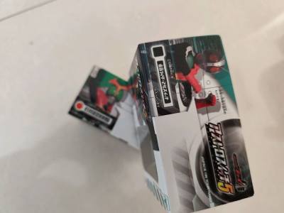 平台操作对新手太友好了，中文界面清晰直观，煤炉、雅虎拍卖等平台的小卡能一键搜到，还能智能翻译商品描述，完全不用担心理解障碍。