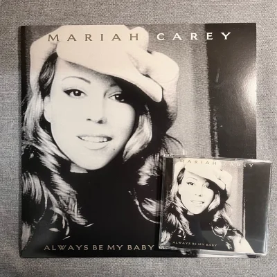 收到Mariah这两张黑胶真的狂喜！包装裹得巨严实，品相和卖家图没差——《Always Be My Baby》封面质感满分，《My All》的黑胶音质巨通透，牛姐的转音直接往耳朵里钻！买了加固包装服务，不得不说挖煤姬的这个服务还是很靠谱的，安全送达，并没有运输损伤，...