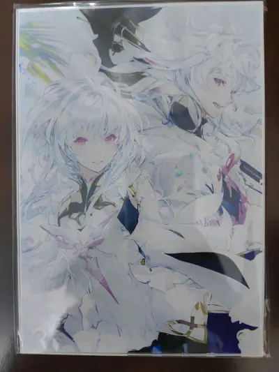 第一眼就爱上新出的Fami通《Fate/Grand Order》10周年纪念号限定套装亚克力板了  双梅林！双倍快乐～火速加入我的心愿清单 感谢挖煤姬的强大功能！上线秒切到  竹蜻蜓物流也超快速 现在美美到手 满意拔草 灵基再临展的柄图也超香