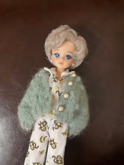 心心念的licca好朋友kira，很温柔很可爱，好不容易蹲到好价，感谢平台让我收到心爱的娃娃，太好看啦，会继续蹲好看的娃娃哒，可靠的挖煤姬！