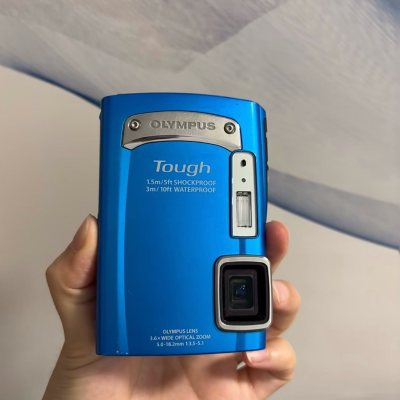 这款可以防水，操作也特别简单，很轻薄的一款ccd，特别值得！很开心能在挖煤姬买到！感谢平台，这次拿到手也特别快！购物体验特别好！支持！