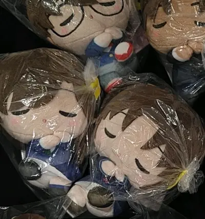 今天来分享超治愈的挖煤姬购物体验！这次入手了心心念念的努努公仔，收到后真的被惊喜到了✨

打开包裹时泡沫纸裹得超严实，拆开瞬间就被努努的质感征服了～手感软fufu的就像在捏捏捏