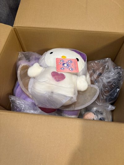 第一次买这么大一箱其实很慌张?(Ｔ＿Ｔ)
结果到货包装的特别好而且状态都很好唯一的缺点就是运费好贵好贵，姬姬快把价格打下来哇！！！