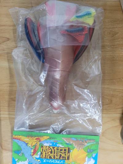 东西成色很新，包装的好，发货也很及时，价格方面也很有优势，总的来说是性价比很高的商品，非常不错的卖家，希望以后还有机会合作！