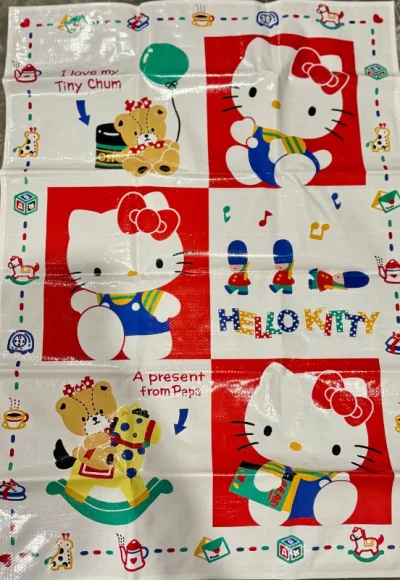 操作简单，用户体验好，APP界面简洁直观，从拍照、描述商品到定价、发货，整个流程设计得非常顺畅。“智能定价”功能可以自动帮你根据市场情况逐步降价，促进销售。安全保障（相对于线下和纯私聊交易）交易款项由平台托管，买家确认收货后，卖家才能收到钱。这在一定程度上防止了诈骗...