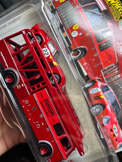 最后时刻订上了原箱，价格比国内有优势，整体算下来还是划算的，竹蜻蜓真是越来越快了哈哈哈哈，非常棒的一次购物体验！