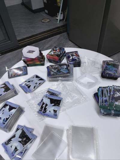 保存的一般般，但量大管够，可以挑选些品相较好的卡，然后不太好的是有些卡的卡面上粘了胶水，比较难弄干净