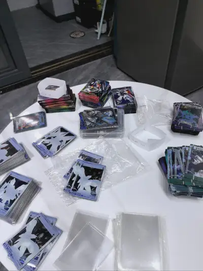 保存的一般般，但量大管够，可以挑选些品相较好的卡，然后不太好的是有些卡的卡面上粘了胶水，比较难弄干净