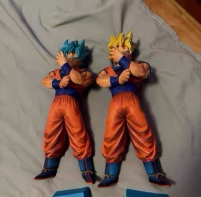 这回忆超蓝悟空太帅气了，盒子也帅气，最可贵的是到我手没有任何损坏，谢谢卖家的精心打包，以后还会来光顾，目前还缺超蓝，但愿能收到 