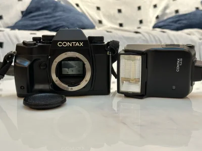 康泰时胶片机这台是跟经典的一台，功能强大，颜值好看，很出片，就是本身有磕碰，有点小遗憾，总体很好，配件齐全，物流快，包装好，很好