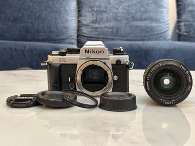 尼康fa这台当时配了最先进的测光技术，颜值模仿尼康f3，很是好看，功能强大，邮政快递非常快，一周就到了，包装是我最喜欢的，很好