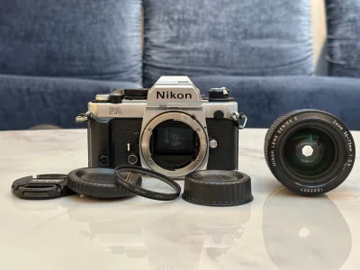 尼康fa这台当时配了最先进的测光技术，颜值模仿尼康f3，很是好看，功能强大，邮政快递非常快，一周就到了，包装是我最喜欢的，很好
