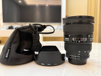 这个镜头是钻石广角，很有名，成色好的真的不多了，总算被我遇到了，很喜欢，竹蜻蜓不要太好用，就是有一点儿慢，其他完美，包装也越来越好了