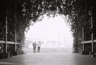 挖煤姬淘尼康50/2镜头：复古镜头党的快乐，藏在跨越山海的包裹里
 
作为常年沉迷手动镜头的摄影控，一直想收一枚尼康经典的50mm f/2手动头，无奈国内二手市场要么价格虚高，要么成色参差不齐。纠结许久后，终于下定决心在挖煤姬上试水海淘，没想到第一次体验就直接封神！...