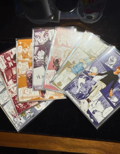 在挖煤姬上买了死亡笔记dmm一番赏的特典小卡，果然在日本出货量大价格就比国内更便宜，于是果断入手，樱花妹还用了硬纸板加固很放心！