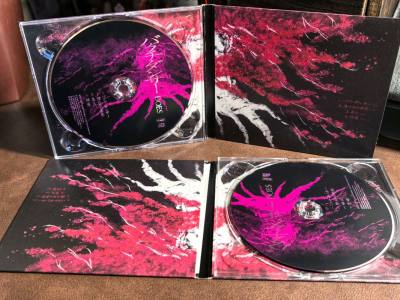 复数了红樱
红樱简直是典中典美得不可方物
无明显损伤和污渍
收藏两位体 一份封存收藏 一份扎痛包观赏
感谢出物 挖煤姬真的很方便