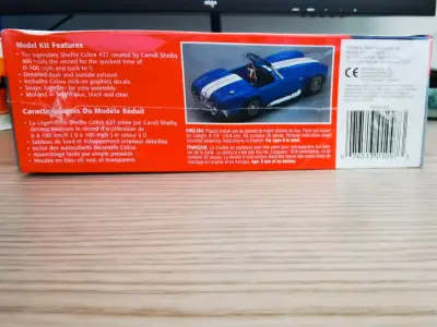 包装给力，板件完好无损，很不错的一款复古福特谢尔比眼镜蛇跑车，做出来绝对是一款经典跑车，不错的一次购物体验！