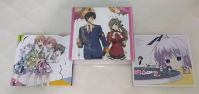 这次依旧是cd占多数，slow start的2张和甘城光辉游乐园套装cd5张，好价入手值得推荐。还有一个非常稀有的大图书馆的牧羊人里嬉野纱弓实的角色挂画，说实话这位角色的周边确实很少，种草这副挂画很久了，平时也一直在留意相关平台周边，这次能幸运在挖煤姬刷到并且及...