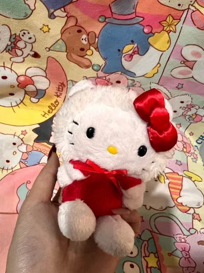 超级超级可爱每一个都无敌可爱！
在挖煤姬买很多次了
每一洗买到手都非常喜欢脸超级正！物流很快用的是竹蜻蜓一下子就到国内了！