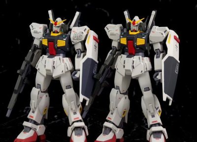 ka魂超级高达，与ttsmk2部分新规一致，腿的新规没用，又沿用了旧版的fa，不懂是搞丢了还是其他什么问题，基本为tts换色。