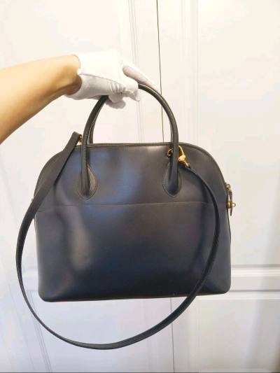 收到复古口金包了，爱不释手！物流像开了挂，速度快到没朋友。包装严实，里里外外都没有损伤。包包的成色极好，金属扣光泽度很高，开合顺滑。这半年的海淘体验堪称完美，已经成为忠实的回头客了