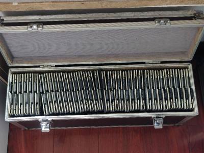 总体挺不错的，物流也挺快，包装也可以。用了这个平台很久了，整体感受还是挺不错的。希望继续改进包装，加快客户的回复速度