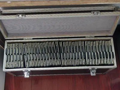 总体挺不错的，物流也挺快，包装也可以。用了这个平台很久了，整体感受还是挺不错的。希望继续改进包装，加快客户的回复速度