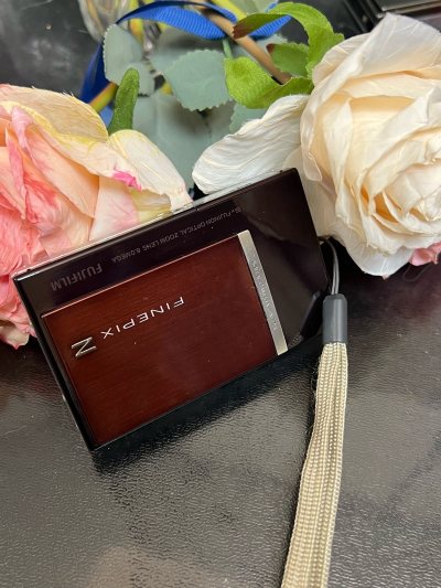 复古质感拉满！富士Z100fd相机开箱体验