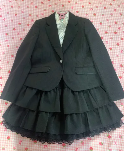 不知道第几次使用挖煤姬啦，切煤真的超级方便www谢谢挖煤姬让我买到喜欢了好久的衣服，太萌啦，版型特别好，包装的也超级好，每次买东西都没有踩雷过，好幸福www??