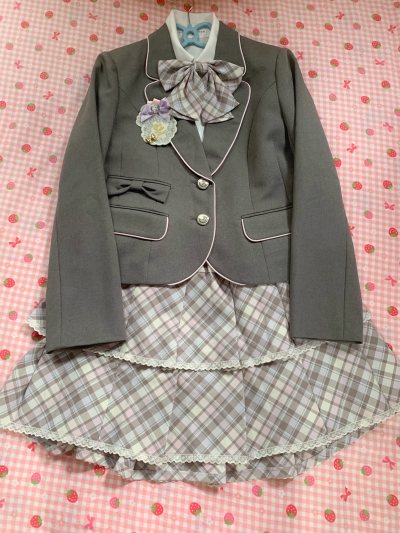 超级萌的制服qwq