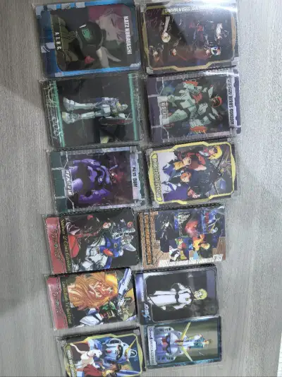 性价比超强，无敌的收藏，高达卡片保存完好，虽然有小刮花，但最有价值的amuro完好，其余怪物弹珠卡也没有开封