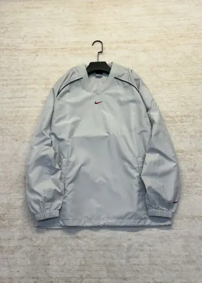 挖煤姬对新手特别友好，界面简洁明了，流程也
很顺畅，完全不用慌。它自带的翻译功能简直是
救星，不管是商品详情还是和卖家沟通，都能轻
松搞定语言问题，很实用。非常开心这次买到了
这些超级美丽的古着外套，实物非常的惊艳，太
满意了~以后也会继续努力切煤的
因为物品较少，...