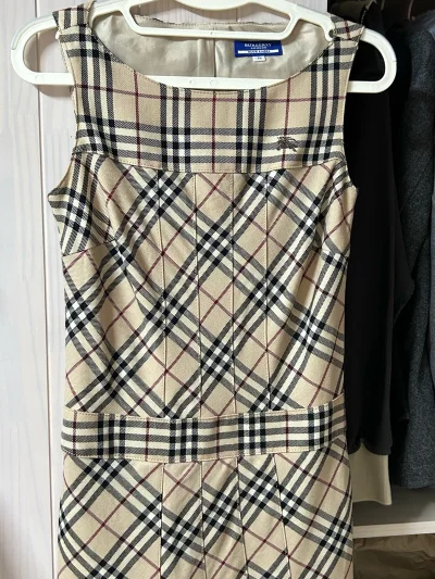 之前用挖煤姬一直是寄到国内，这次想着寄海外试试。先开始还担心不能收到，结果顺利收到了，而且包装也很好。时效也很快，之前的担心都是多余的٩(˃̶͈̀௰˂̶͈́)و，海外党也可以放心大胆地邮寄！裙子的状态也很不错，非常满意的一次海淘