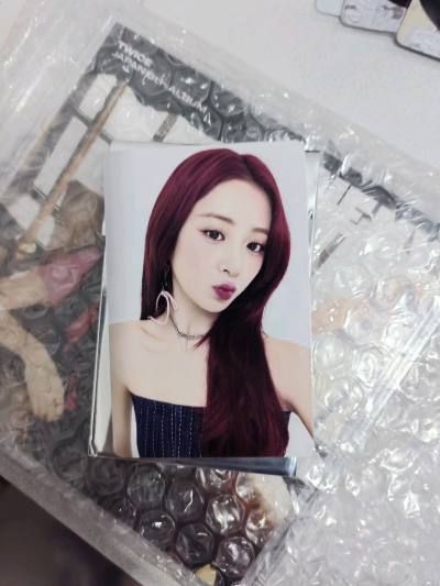 邮政真的很快，咻一下子，六天就到我手上了。包装也很好，也是节省了一半的钱钱买到物美价廉的好东西呢！！