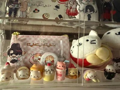 小鼻嘎摆件萌 没想到实物介么萌 虽然小小一只不影响可爱完成度！四国一！完全就是心头好ٜ ྀི ͚ɞ̴̶̷ ·̮ ɞ̴̶̷ ͚ ྀིᡘ݂❤︎价格适合 毕竟我在国内根本看不到！难搞程度高໒꒰ྀི -᷅ ⤙ -᷄ ꒱ྀི১毛绒是日本GC娃娃机款景品 虽然不贵国内二手平台就...