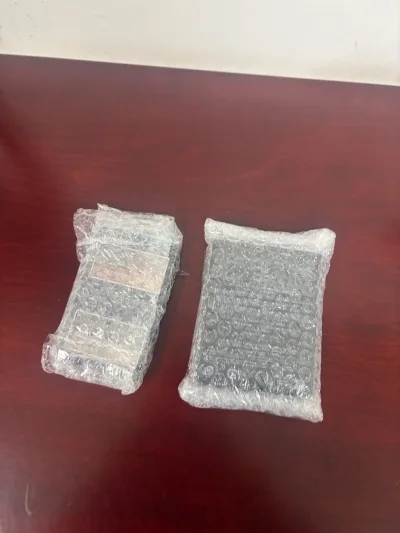 非常满意的一单！是suqqu眼影和芮谜眼影！
suqqu限定147自不用说，非常好看，收到的这盘特别新，还有盒子，超级满意。
芮谜是想要试色006，搭的一盘012配速居然也不错，比我想象的颜色浓郁，非常喜欢！
总体来说很满意的一单挖煤