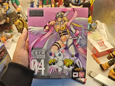 今天收到数码宝贝模型玩具天女兽的变形玩具，童年女神没有之一，哈哈，整体情况很给力，运输也非常方便，还会继续支持，挖煤姬yyds